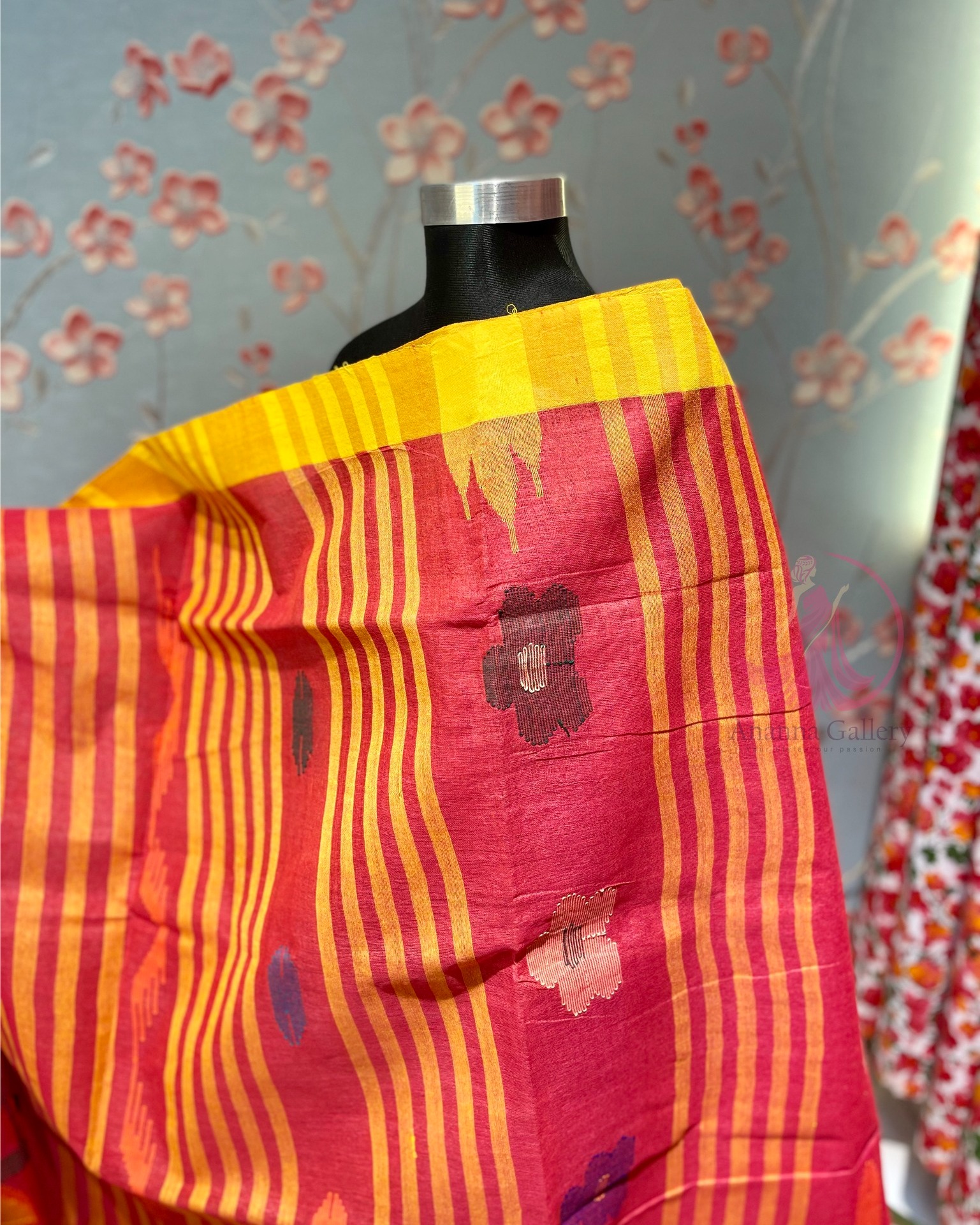 Morning-Glory Pink Monipuri Saree - Image 3